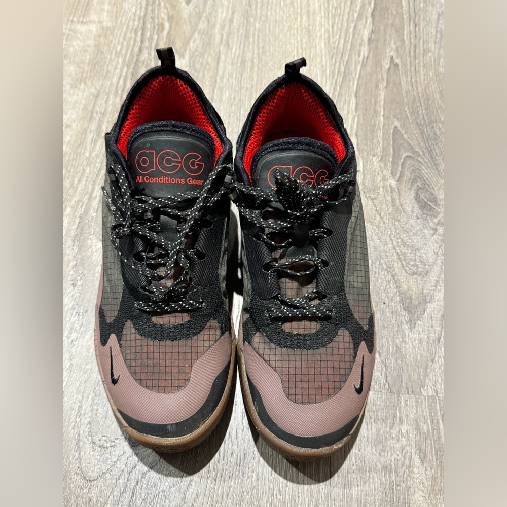 Nike ACG Sneakers